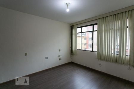 Apartamento à venda com 345m², 4 quartos e 2 vagas Apartamento à venda com 345m², 4 quartos e 2 vagasQuarto 1