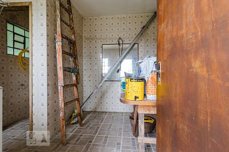 Casa à venda com 100m², 2 quartos e 2 vagas Casa à venda com 100m², 2 quartos e 2 vagasÁrea de Serviço