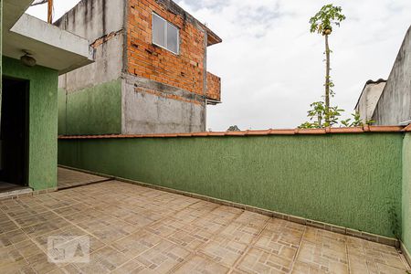Casa à venda com 100m², 2 quartos e 2 vagas Casa à venda com 100m², 2 quartos e 2 vagasQuintal