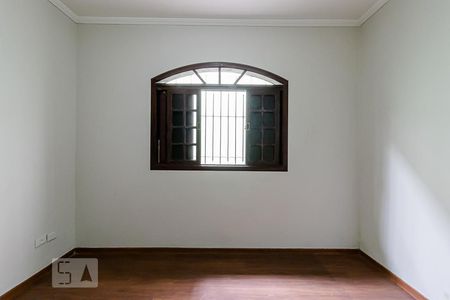 Casa à venda com 100m², 2 quartos e 2 vagas Casa à venda com 100m², 2 quartos e 2 vagasQuarto 2