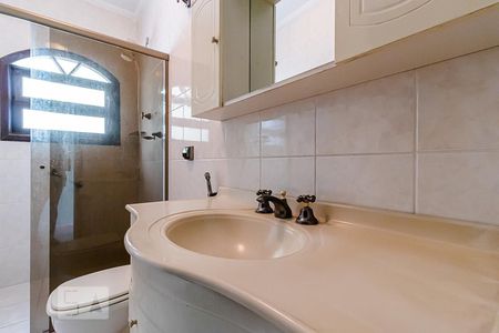 Casa à venda com 100m², 2 quartos e 2 vagas Casa à venda com 100m², 2 quartos e 2 vagasBanheiro