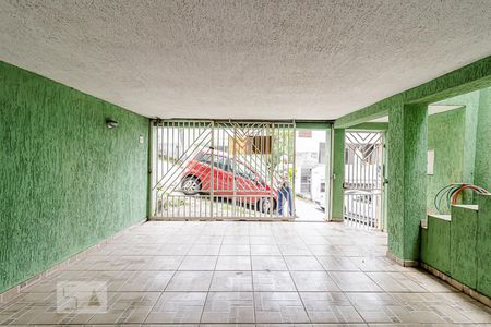 Casa à venda com 100m², 2 quartos e 2 vagas Casa à venda com 100m², 2 quartos e 2 vagasGaragem