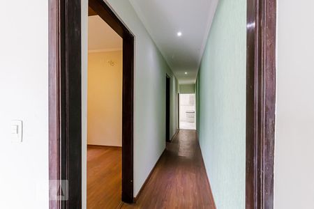 Casa à venda com 100m², 2 quartos e 2 vagas Casa à venda com 100m², 2 quartos e 2 vagasCorredor