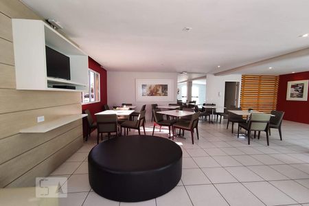 Apartamento para alugar com 42m², 2 quartos e 1 vagaÁrea comum - Salão de festas