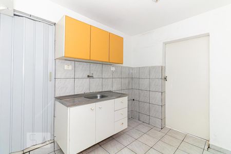 Cozinha de casa para alugar com 3 quartos, 60m² em Vila Irmaos Arnoni, São Paulo