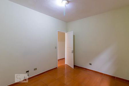 Casa à venda com 200m², 4 quartos e 1 vaga Casa à venda com 200m², 4 quartos e 1 vagaQuarto Casa 1