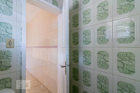 Casa à venda com 200m², 4 quartos e 1 vaga Casa à venda com 200m², 4 quartos e 1 vagaBanheiro 2 Casa 1