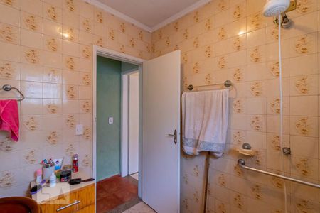 Casa à venda com 200m², 4 quartos e 1 vaga Casa à venda com 200m², 4 quartos e 1 vagaBanheiro Casa 2