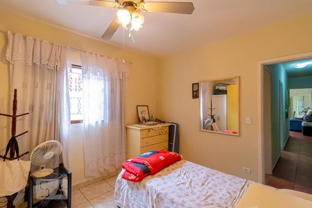 Casa à venda com 200m², 4 quartos e 1 vaga Casa à venda com 200m², 4 quartos e 1 vagaQuarto 2 Casa 2