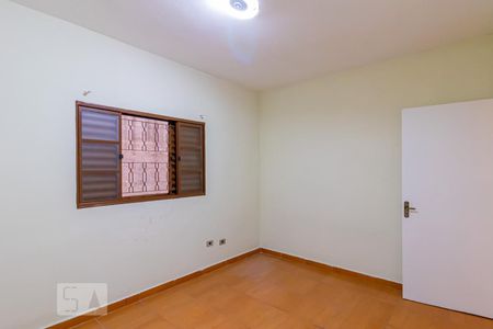 Casa à venda com 200m², 4 quartos e 1 vaga Casa à venda com 200m², 4 quartos e 1 vagaQuarto 2 Casa 1