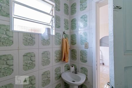 Casa à venda com 200m², 4 quartos e 1 vaga Casa à venda com 200m², 4 quartos e 1 vagaBanheiro 2 Casa 1