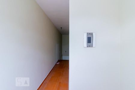 Corredor Casa 1  de casa à venda com 4 quartos, 200m² em Vila Moraes, São Paulo
