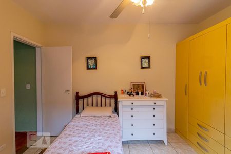 Casa à venda com 200m², 4 quartos e 1 vaga Casa à venda com 200m², 4 quartos e 1 vagaQuarto 2 Casa 2