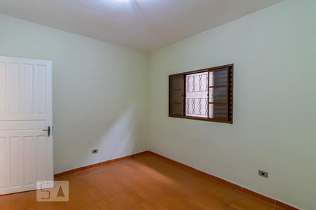 Casa à venda com 200m², 4 quartos e 1 vaga Casa à venda com 200m², 4 quartos e 1 vagaQuarto Casa 1