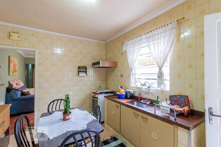 Casa à venda com 200m², 4 quartos e 1 vaga Casa à venda com 200m², 4 quartos e 1 vagaCozinha Casa 2