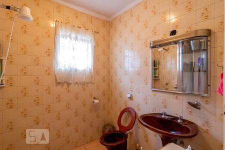 Casa à venda com 200m², 4 quartos e 1 vaga Casa à venda com 200m², 4 quartos e 1 vagaBanheiro Casa 2