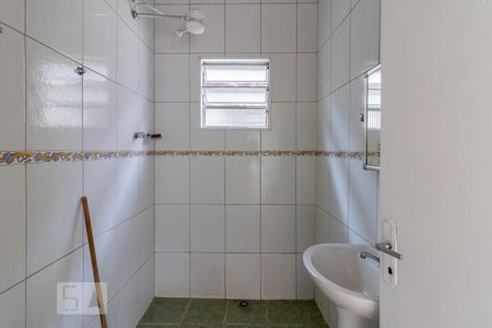 Casa à venda com 200m², 4 quartos e 1 vaga Casa à venda com 200m², 4 quartos e 1 vagaBanheiro Casa 1