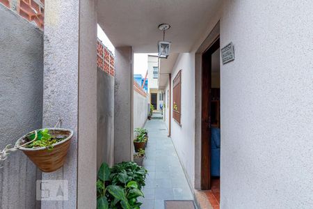 Casa à venda com 200m², 4 quartos e 1 vaga Casa à venda com 200m², 4 quartos e 1 vagaCorredor