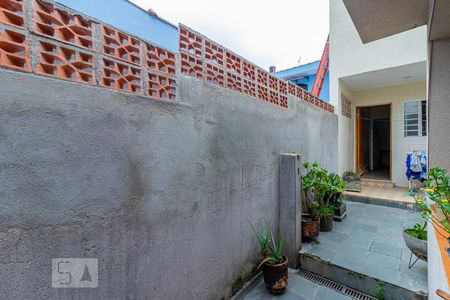 Casa à venda com 200m², 4 quartos e 1 vaga Casa à venda com 200m², 4 quartos e 1 vagaCorredor