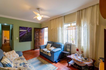 Casa à venda com 200m², 4 quartos e 1 vaga Casa à venda com 200m², 4 quartos e 1 vagaSala Casa 2