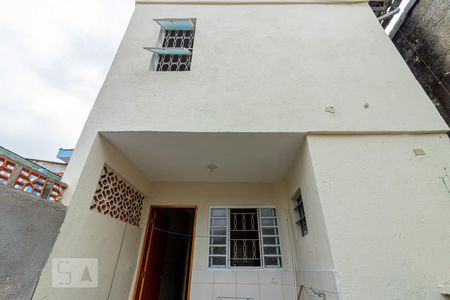 Casa à venda com 200m², 4 quartos e 1 vaga Casa à venda com 200m², 4 quartos e 1 vagaFachada Casa 1
