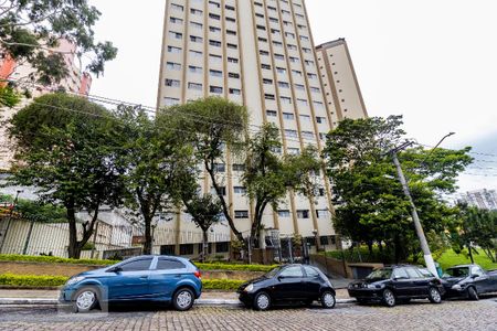 Apartamento para alugar com 75m², 2 quartos e 1 vagaFachada