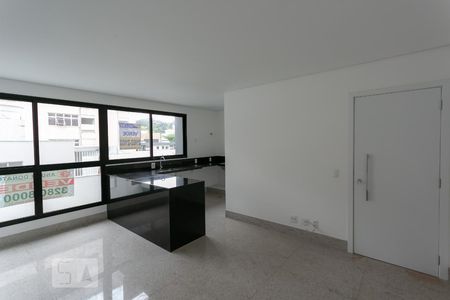 Sala de Apartamento com 2 quartos, 81m² Serra
