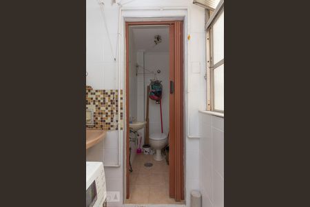 Apartamento à venda com 91m², 3 quartos e 1 vaga Apartamento à venda com 91m², 3 quartos e 1 vagaBanheiro Serviço