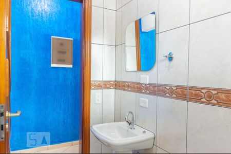 Casa à venda com 170m², 3 quartos e 20 vagasBanheiro 2