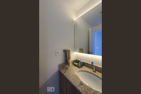 Lavabo de kitnet/studio à venda com 1 quarto, 63m² em Vila Mariana, São Paulo