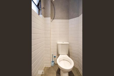 Apartamento à venda com 154m², 2 quartos e sem vagaBanheiro de Serviço