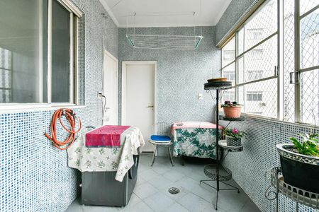 Apartamento à venda com 350m², 3 quartos e 1 vagaÁrea de Serviço