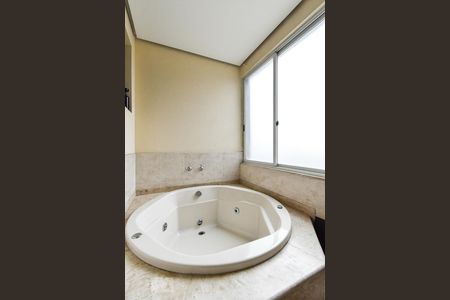 Apartamento à venda com 350m², 3 quartos e 1 vagaSuíte - Banheiro