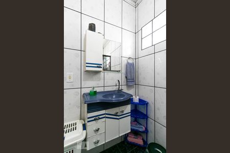 Casa à venda com 181m², 3 quartos e 2 vagasBanheiro 2