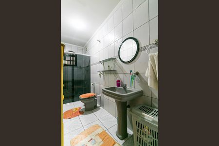 Casa à venda com 181m², 3 quartos e 2 vagasBanheiro 