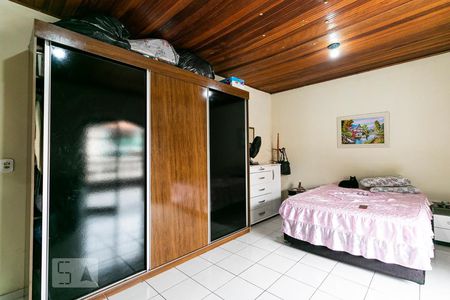 Casa à venda com 181m², 3 quartos e 2 vagasSuíte