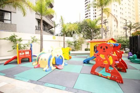 Apartamento à venda com 80m², 3 quartos e 2 vagasPlayground