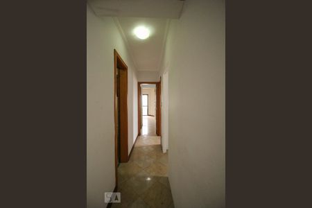 Corredor de apartamento à venda com 3 quartos, 80m² em Chora Menino, São Paulo