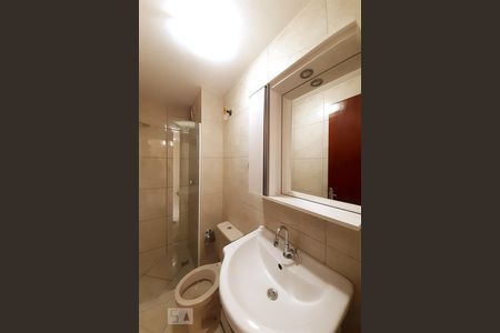 Banheiro Social de apartamento à venda com 1 quarto, 39m² em Inhauma, Rio de Janeiro