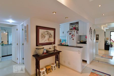 Sala de apartamento à venda com 2 quartos, 66m² em Super Quadra Morumbi, São Paulo