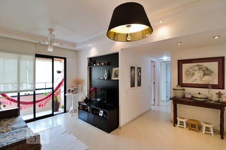 Sala de apartamento à venda com 2 quartos, 66m² em Super Quadra Morumbi, São Paulo