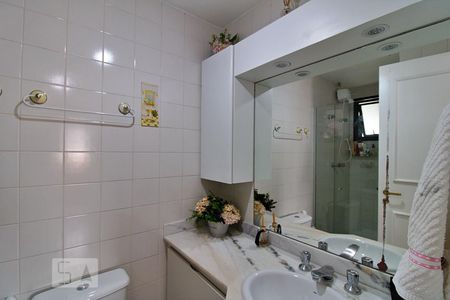Apartamento à venda com 66m², 2 quartos e 2 vagasBanheiro
