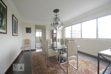 Sala de jantar de apartamento à venda com 4 quartos, 259m² em Vila Morumbi, São Paulo