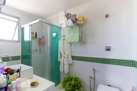 Apartamento à venda com 130m², 3 quartos e 1 vagaBanheiro da suíte