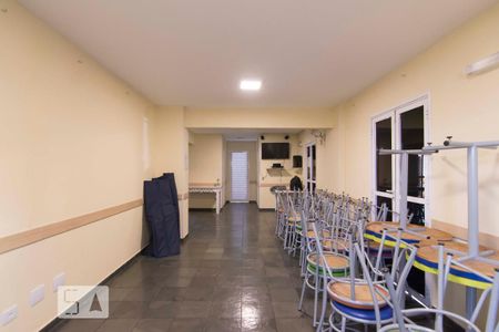 Apartamento à venda com 55m², 2 quartos e 1 vagasalao de festas