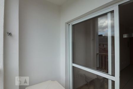 Varanda de apartamento para alugar com 2 quartos, 65m² em Residencial Flórida, Ribeirão Preto