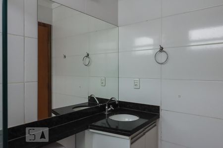 Apartamento para alugar com 65m², 2 quartos e 1 vaga Apartamento para alugar com 65m², 2 quartos e 1 vagaBanheiro