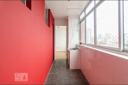 Área de serviço de apartamento para alugar com 2 quartos, 84m² em Pinheiros, São Paulo