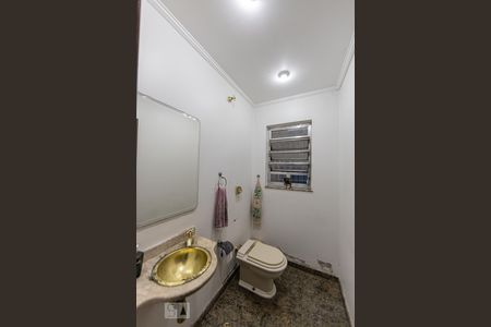 Lavabo de casa à venda com 3 quartos, 300m² em Vila Lúcia Elvira, São Paulo