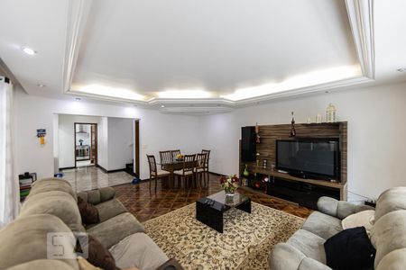 Sala de casa à venda com 3 quartos, 300m² em Vila Lúcia Elvira, São Paulo
